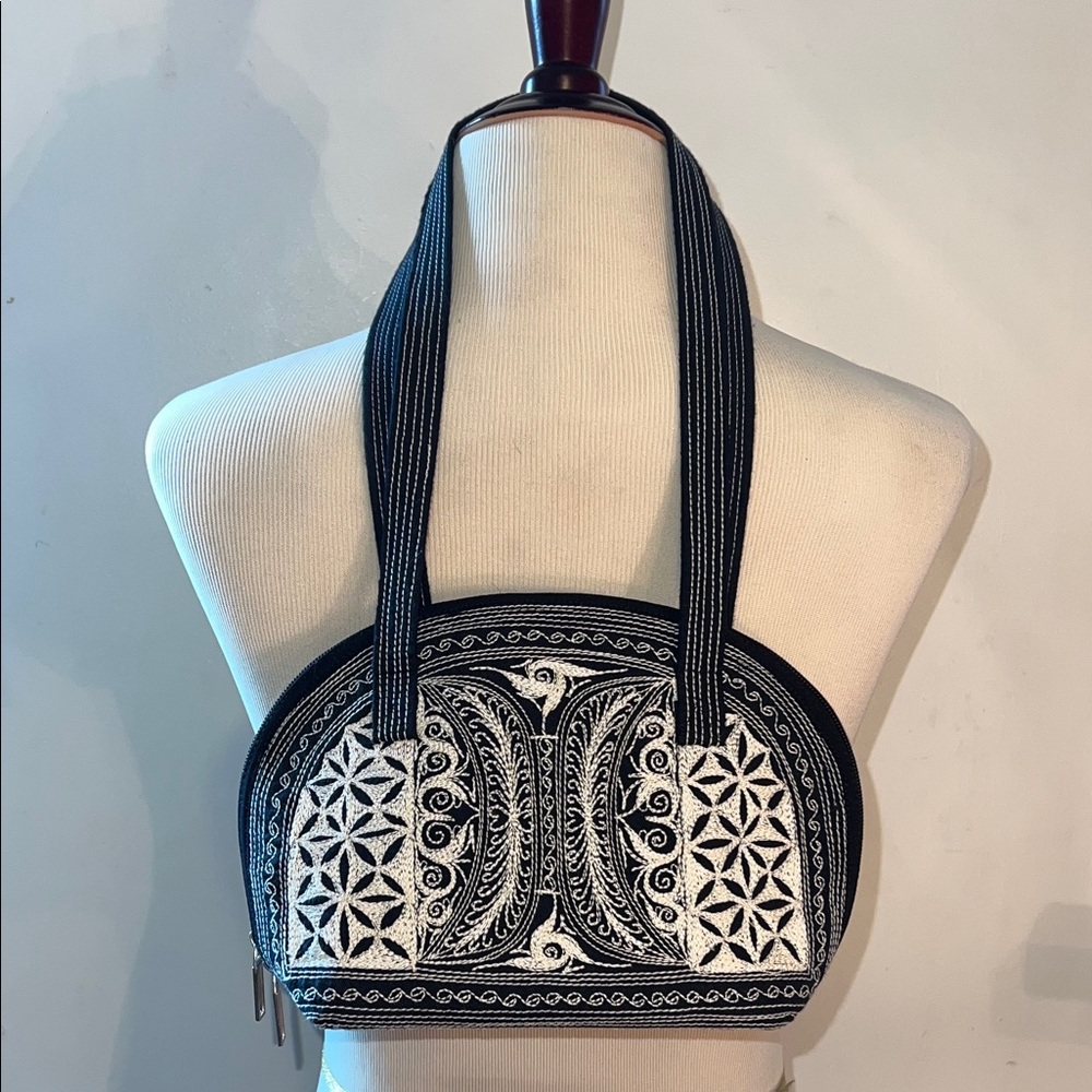 Black and White Embroidered Half-Moon Shoulder Bag 100% COTTON
